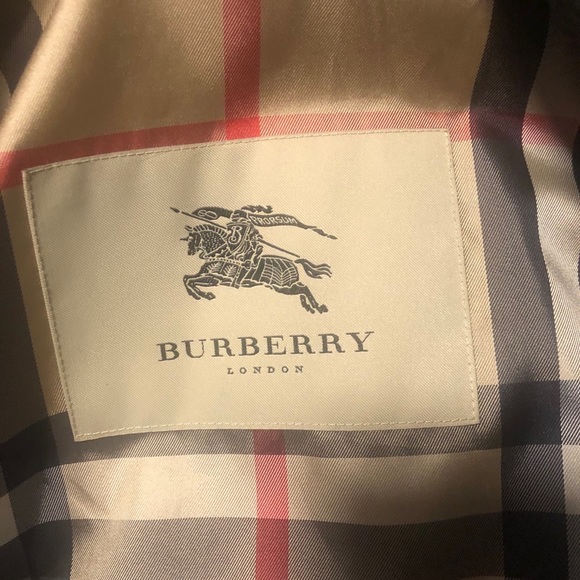 AUTHENTIC BURBERRY RAIN JACKET - Picture 2 of 8